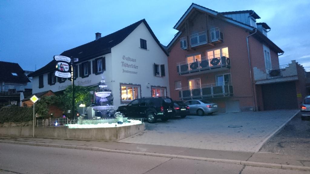 Gasthaus-Pension Fischerkeller Randegg Dış mekan fotoğraf