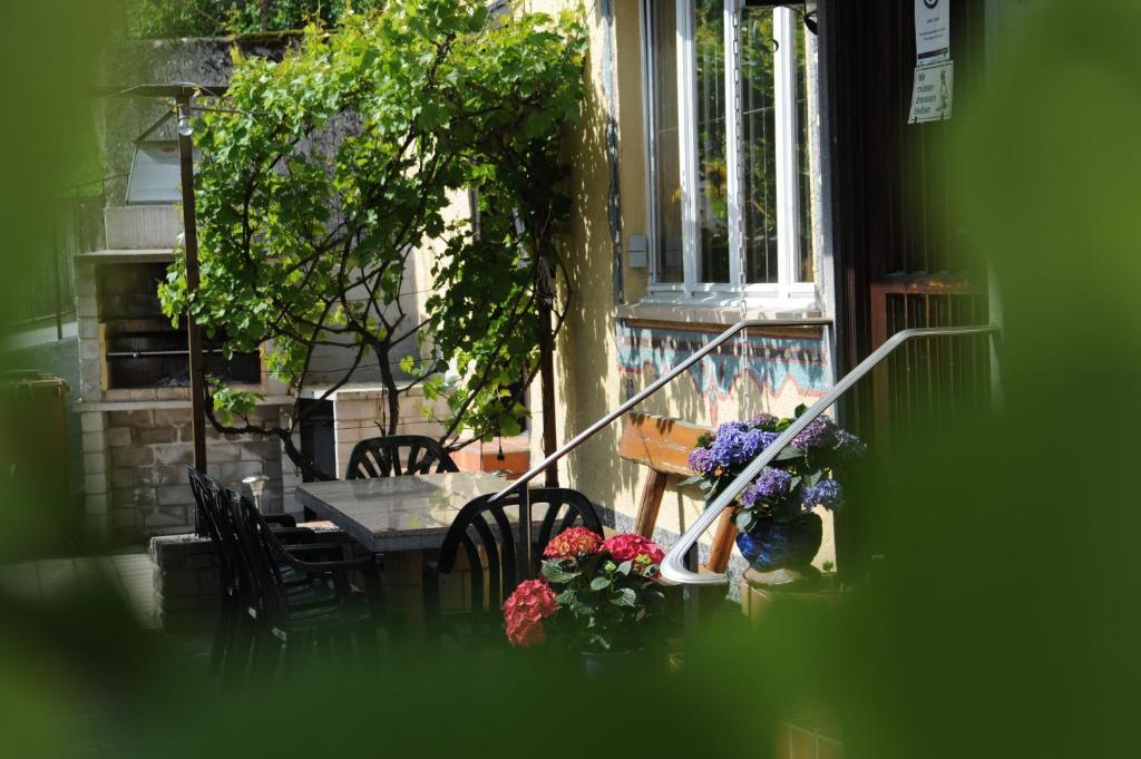 Gasthaus-Pension Fischerkeller Randegg Dış mekan fotoğraf